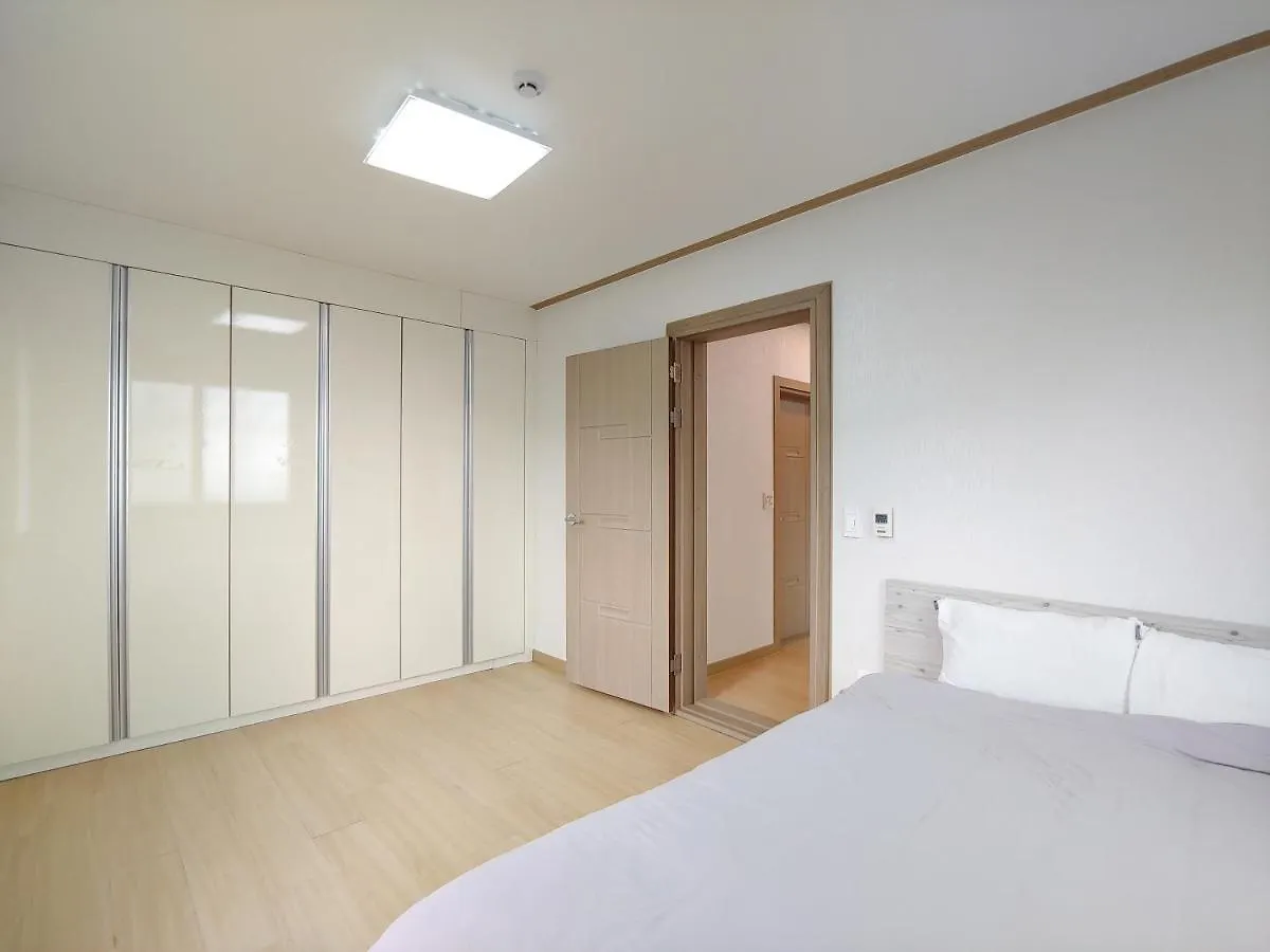 Landsted Jeju Oreum Pension