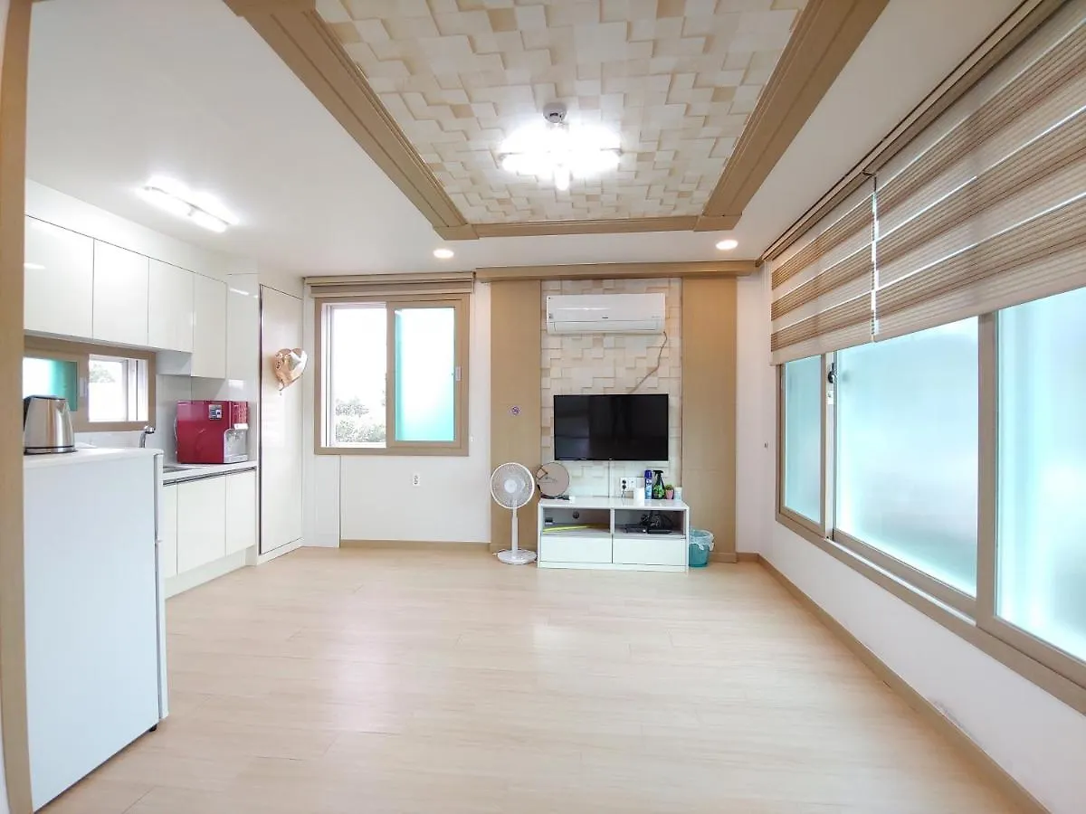 Landsted Jeju Oreum Pension